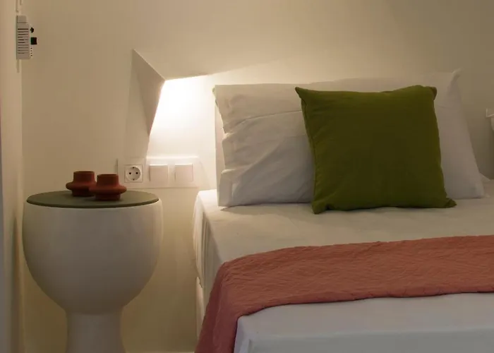 Apartment Grinn-in The Heart Of Rhodes,new&stylish! Rhodes City